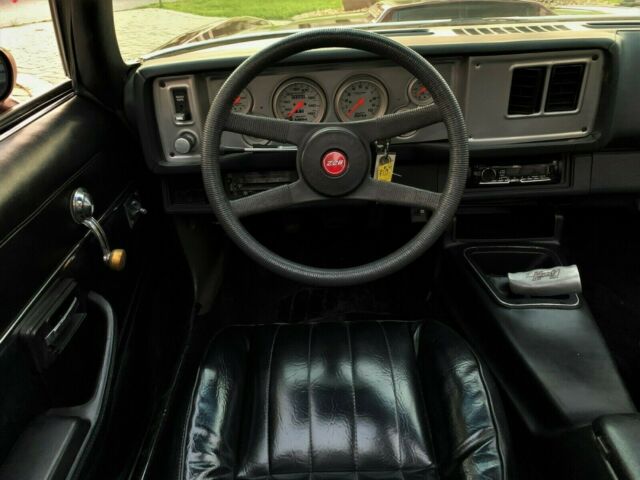 1981 Chevrolet Camaro - photo 6