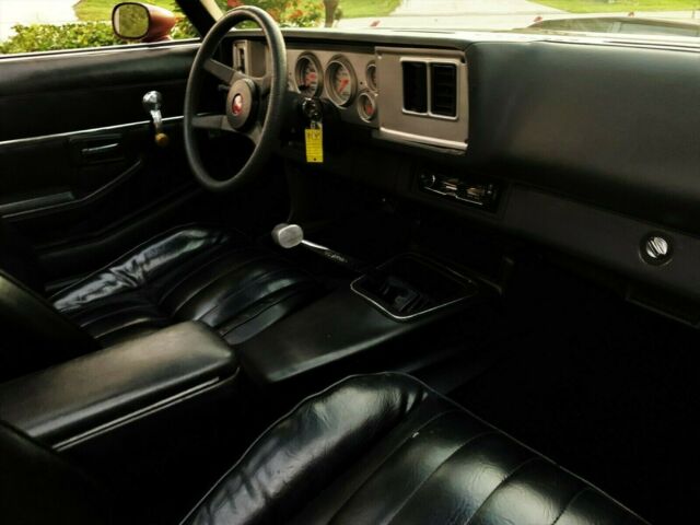 1981 Chevrolet Camaro - photo 8