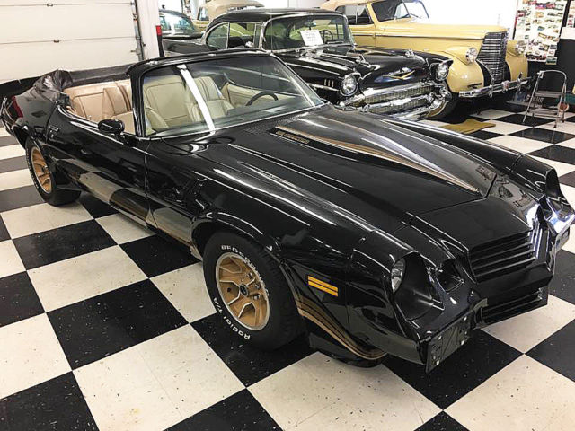 1981 Chevrolet Camaro - photo 2
