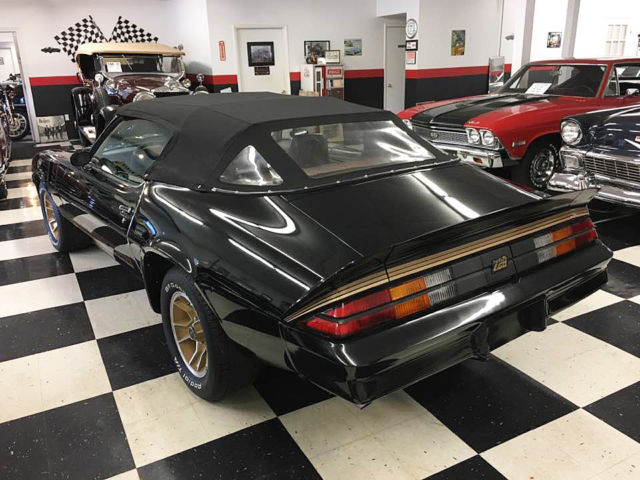 1981 Chevrolet Camaro - photo 6