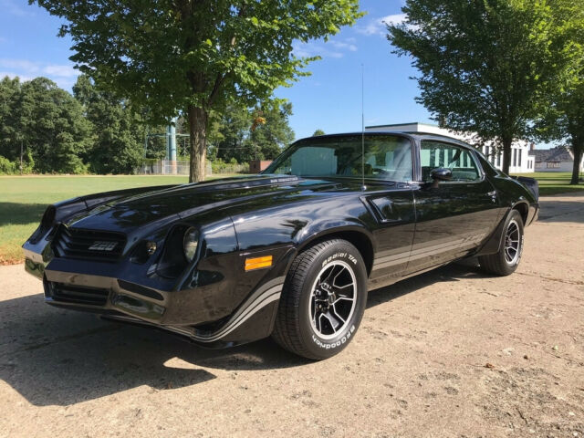 1981 Chevrolet Camaro Z28 - photo 2