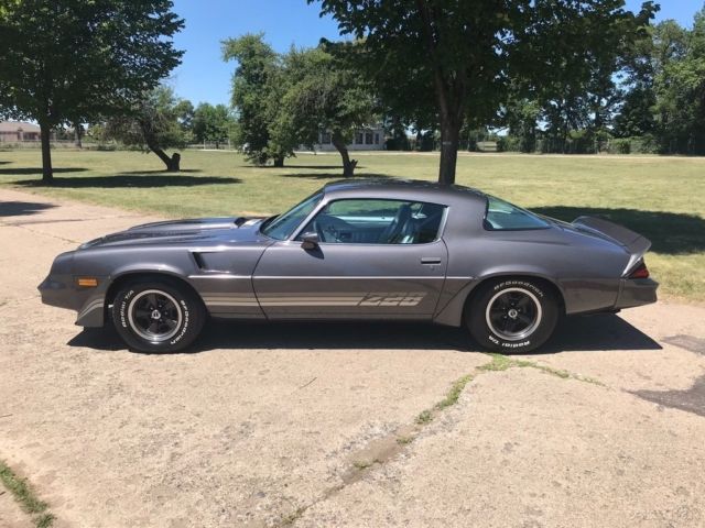 1981 Chevrolet Camaro Z28 - photo 3