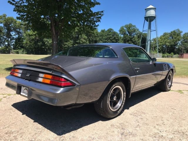 1981 Chevrolet Camaro Z28 - photo 9
