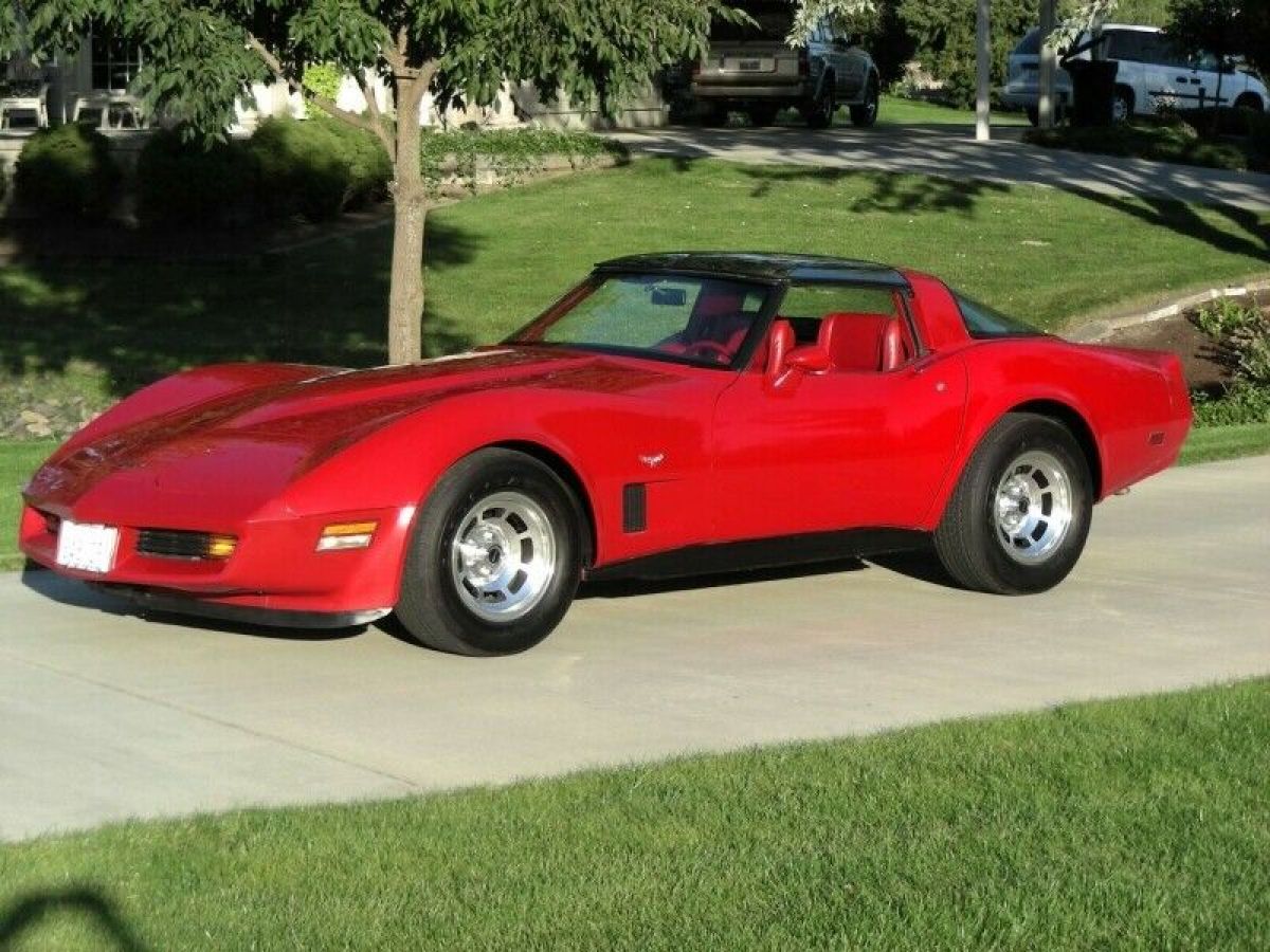 1981 Chevrolet Corvette 2dr T-Top Coupe 53,491 Miles Red Coupe 5.7L Automatic 1981 Chevrolet Corvette 2dr Coupe