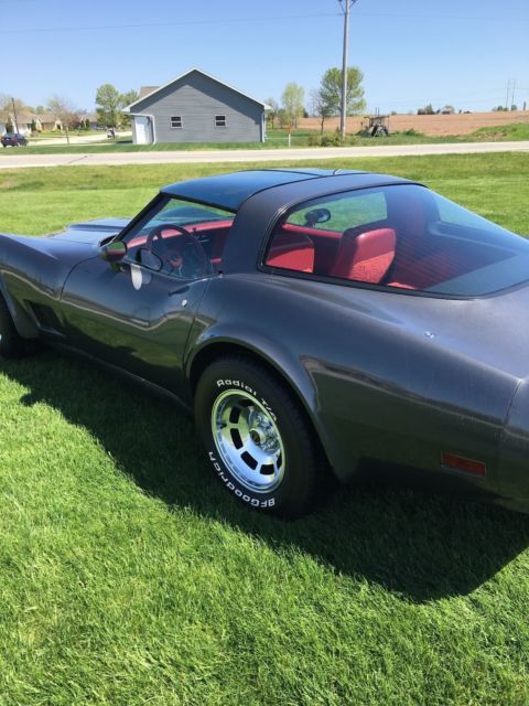 1981 Chevrolet Corvette LEATHER - photo 3