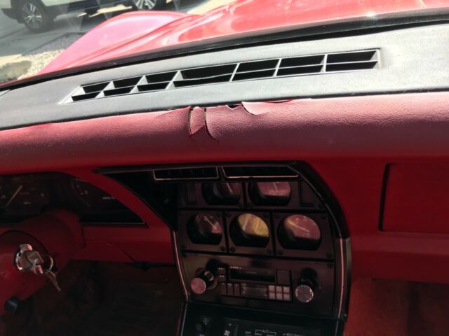 1981 Chevrolet Corvette - photo 10