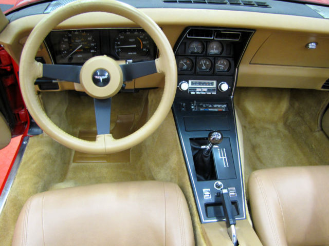 1981 Chevrolet Corvette STINGRAY T-TOP 4 SPEED - photo 13