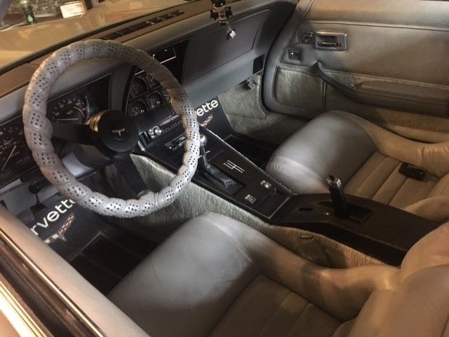 1981 Chevrolet Corvette - photo 3