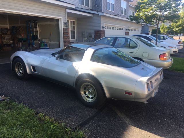 1981 Chevrolet Corvette - photo 3