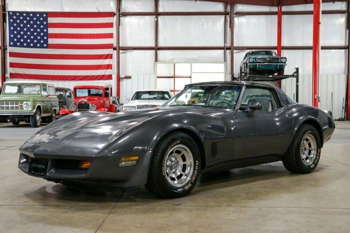 1981 Chevrolet Corvette 52392 Miles Gray Coupe 350ci V8 3-Speed Automatic 1981 Chevrolet Corvette