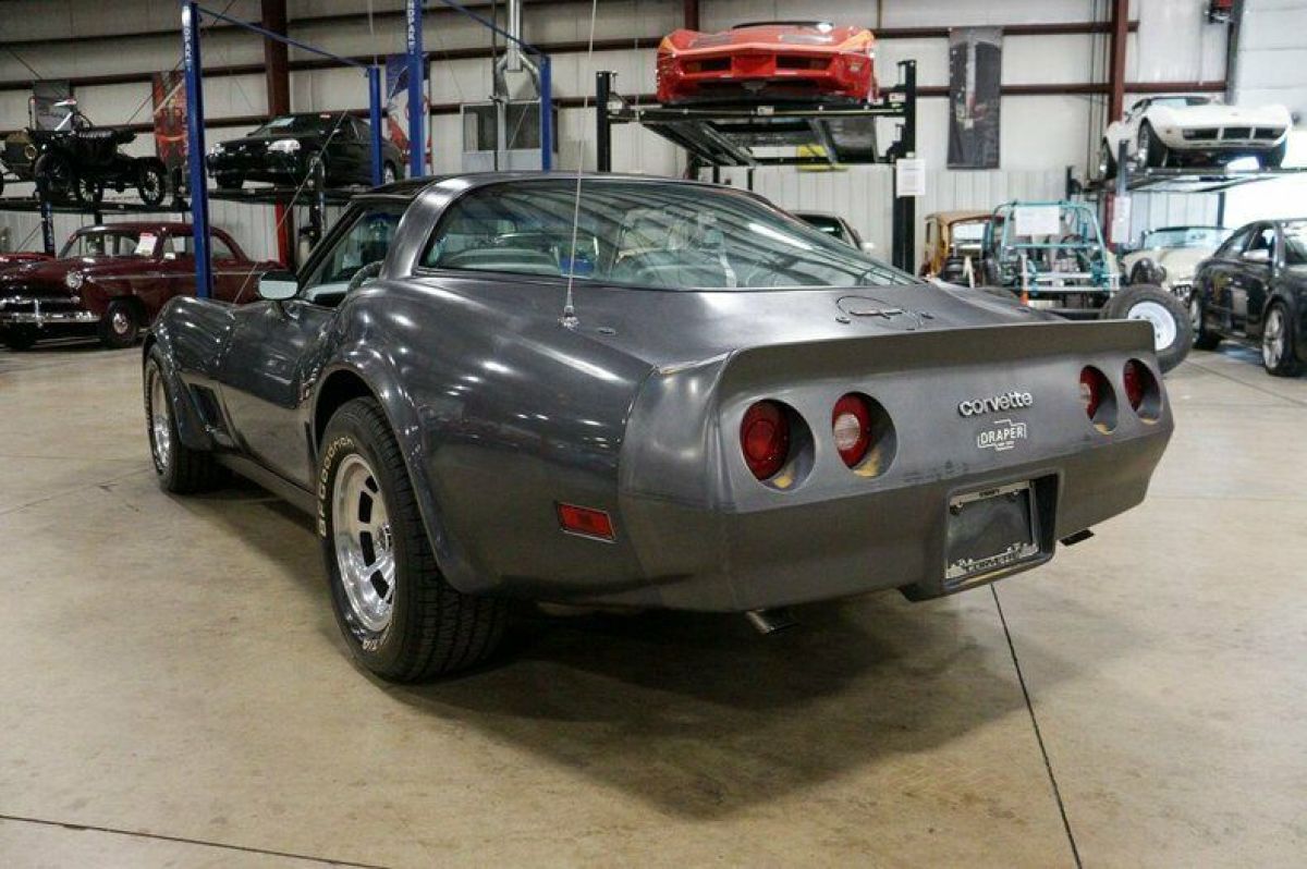 1981 Chevrolet Corvette - photo 3