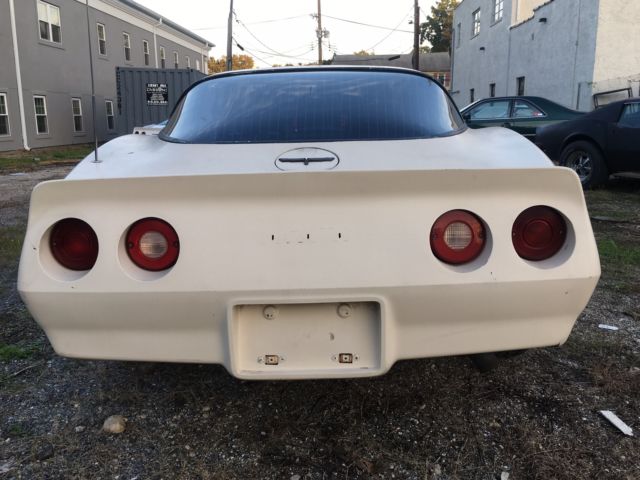 1981 Chevrolet Corvette - photo 7
