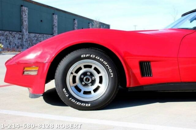 1981 Chevrolet Corvette Base 2dr Coupe - photo 10