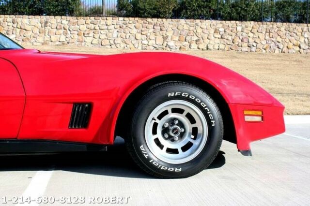 1981 Chevrolet Corvette Base 2dr Coupe - photo 4