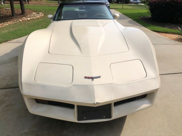 1981 Chevrolet Corvette - photo 2