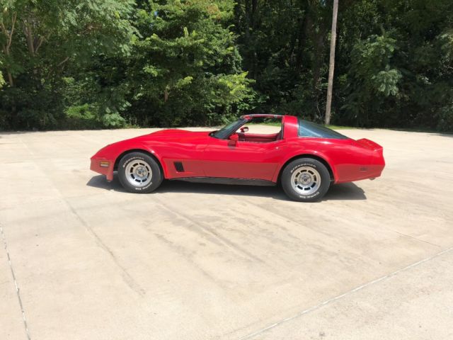 1981 Chevrolet Corvette - photo 10