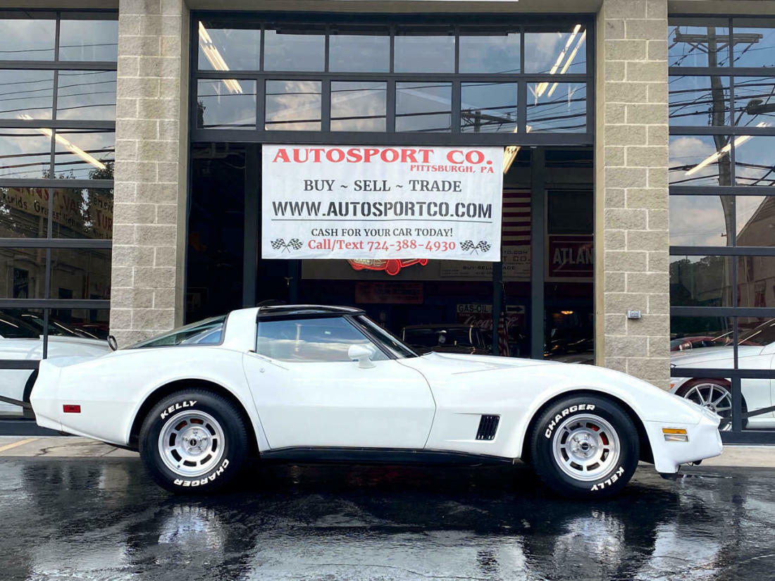 1981 Chevrolet Corvette Coupe - photo 2