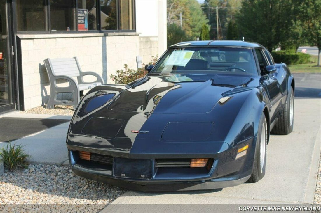 1981 Chevrolet Corvette - photo 9