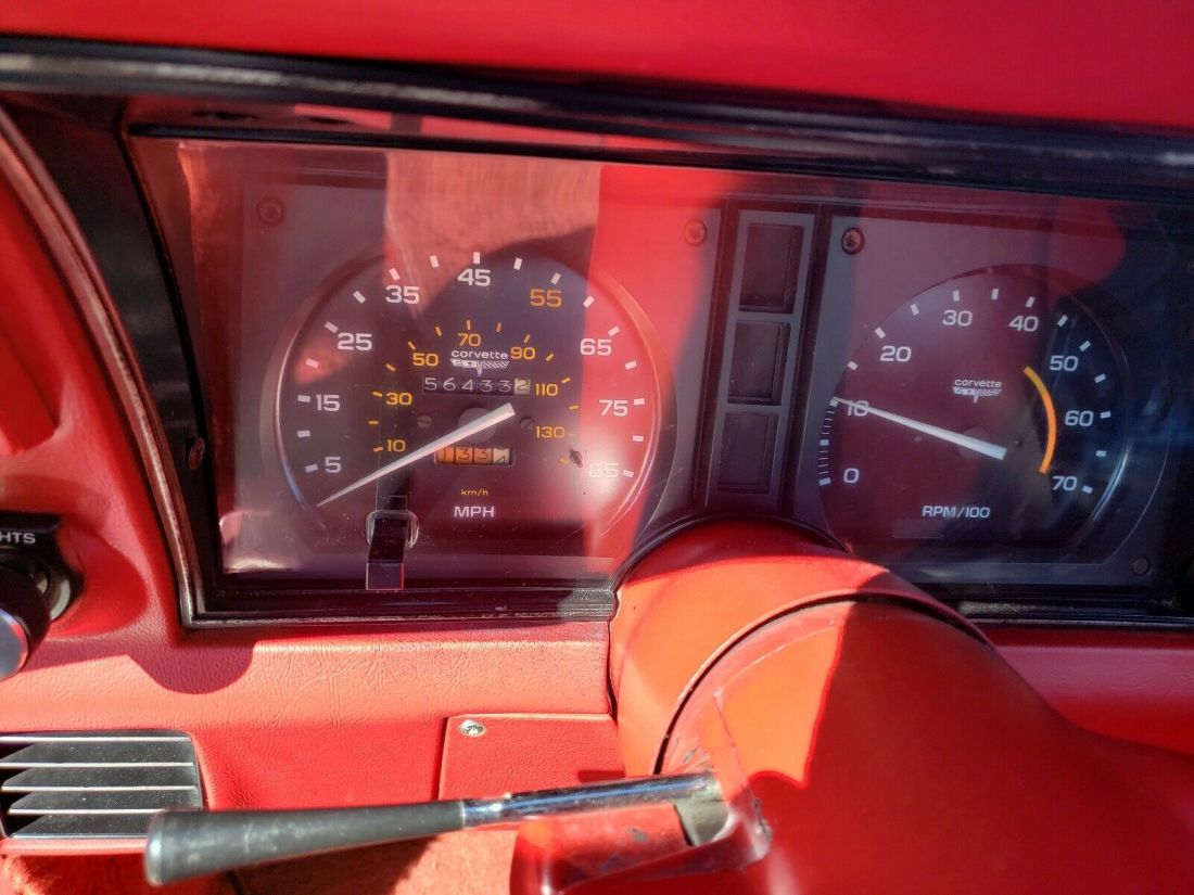 1981 Chevrolet Corvette red - photo 12