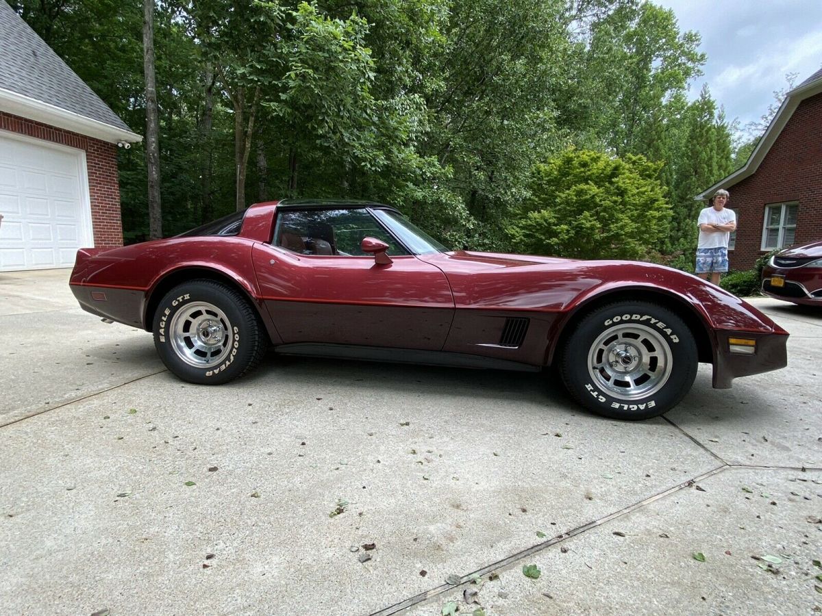 1981 Chevrolet Corvette - photo 3