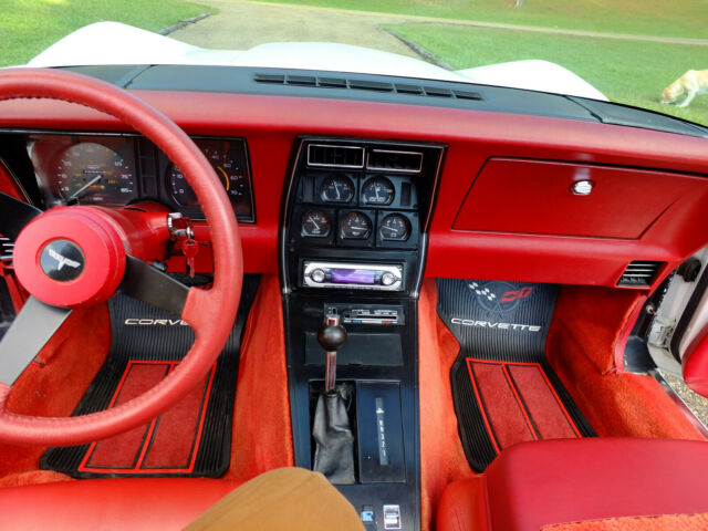 1981 Chevrolet Corvette - photo 11