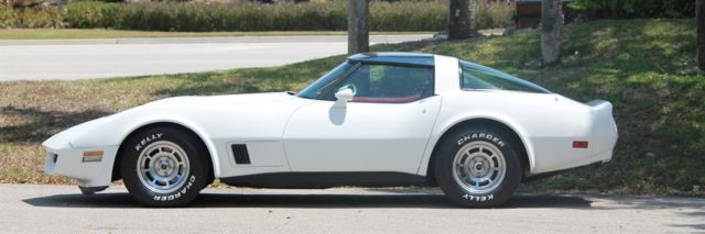 1981 Chevrolet Corvette Low Miles Automatic Glass T-Tops - photo 4