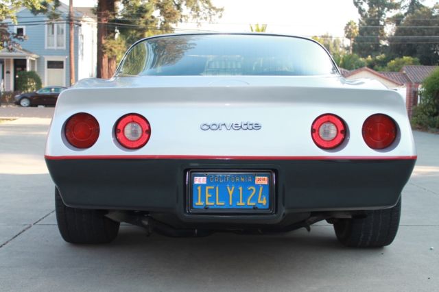 1981 Chevrolet Corvette T-TOP Coupe - photo 7