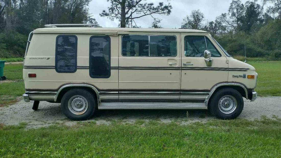 1981 Chevrolet G20 Van Starcraft conversion van 1981 Chevrolet G20 Van