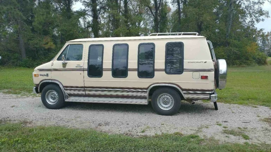 1981 Chevrolet G20 Van - photo 2