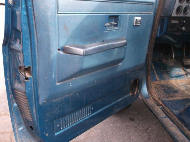 1981 Chevrolet C/K Pickup 1500 k10 2 Door - photo 6