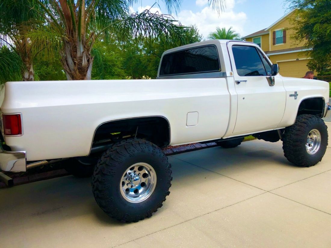 1981 Chevrolet C/K Pickup 2500 - photo 2