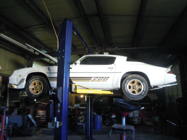 1981 Chevrolet Camaro Z-28 - photo 3