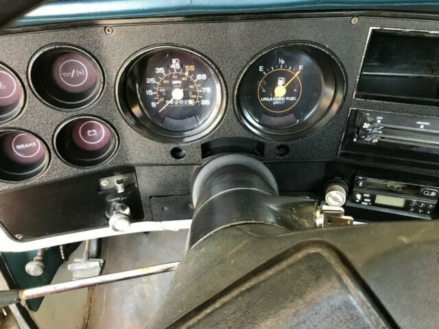 1981 Chevrolet C-10 Custom Deluxe - photo 9