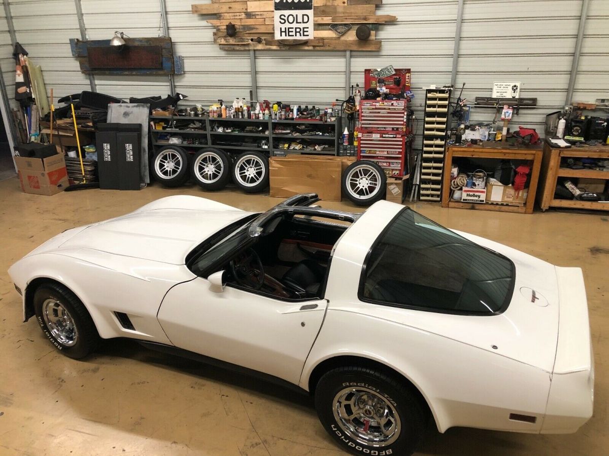 1981 Chevrolet Corvette - photo 10