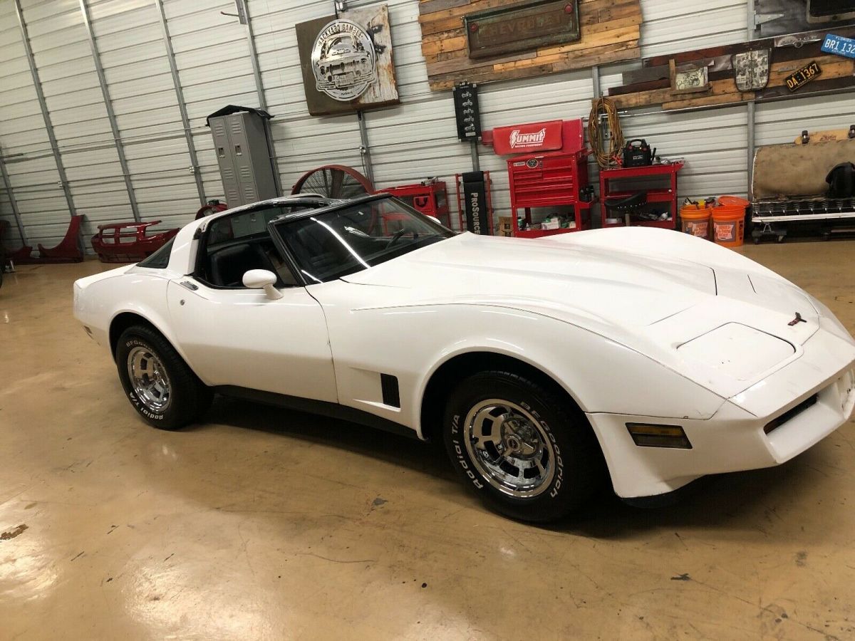 1981 Chevrolet Corvette - photo 4