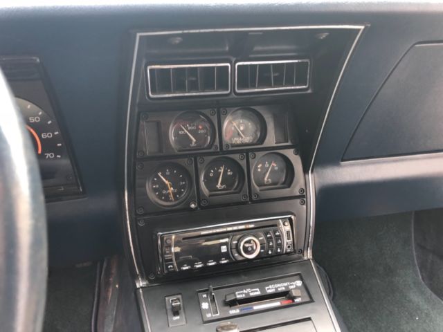 1981 Chevrolet Corvette - photo 13