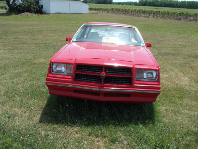 1981 Chrysler Cordoba LS red with white interior 1981 Chrysler Cordoba LS