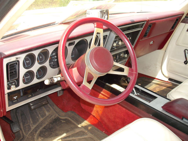 1981 Chrysler Cordoba LS - photo 11