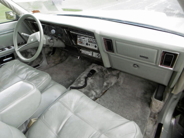 1981 Chrysler Imperial - photo 11