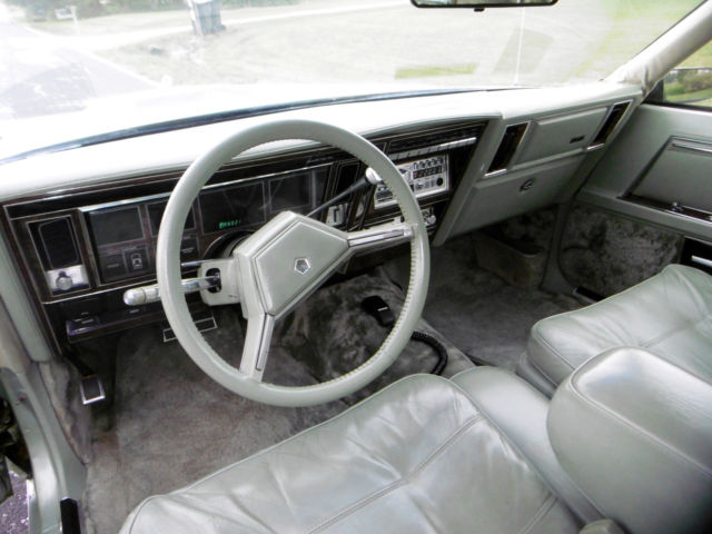 1981 Chrysler Imperial - photo 9