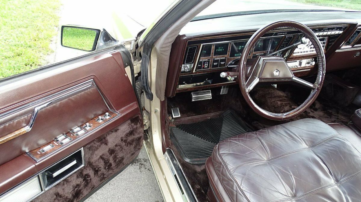 1981 Chrysler Imperial NO RESERVE - photo 12
