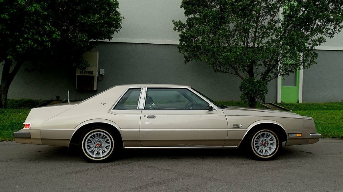 1981 Chrysler Imperial NO RESERVE - photo 3