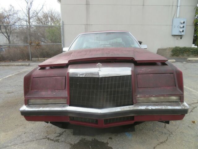 1981 CHRYSLER IMPERIAL 318 V/8 PARTS CAR DEMO DERBY MOPAR BARN FIND "NO" RESERVE 1981 Chrysler Imperial