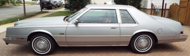 1981 Chrysler Imperial - photo 2