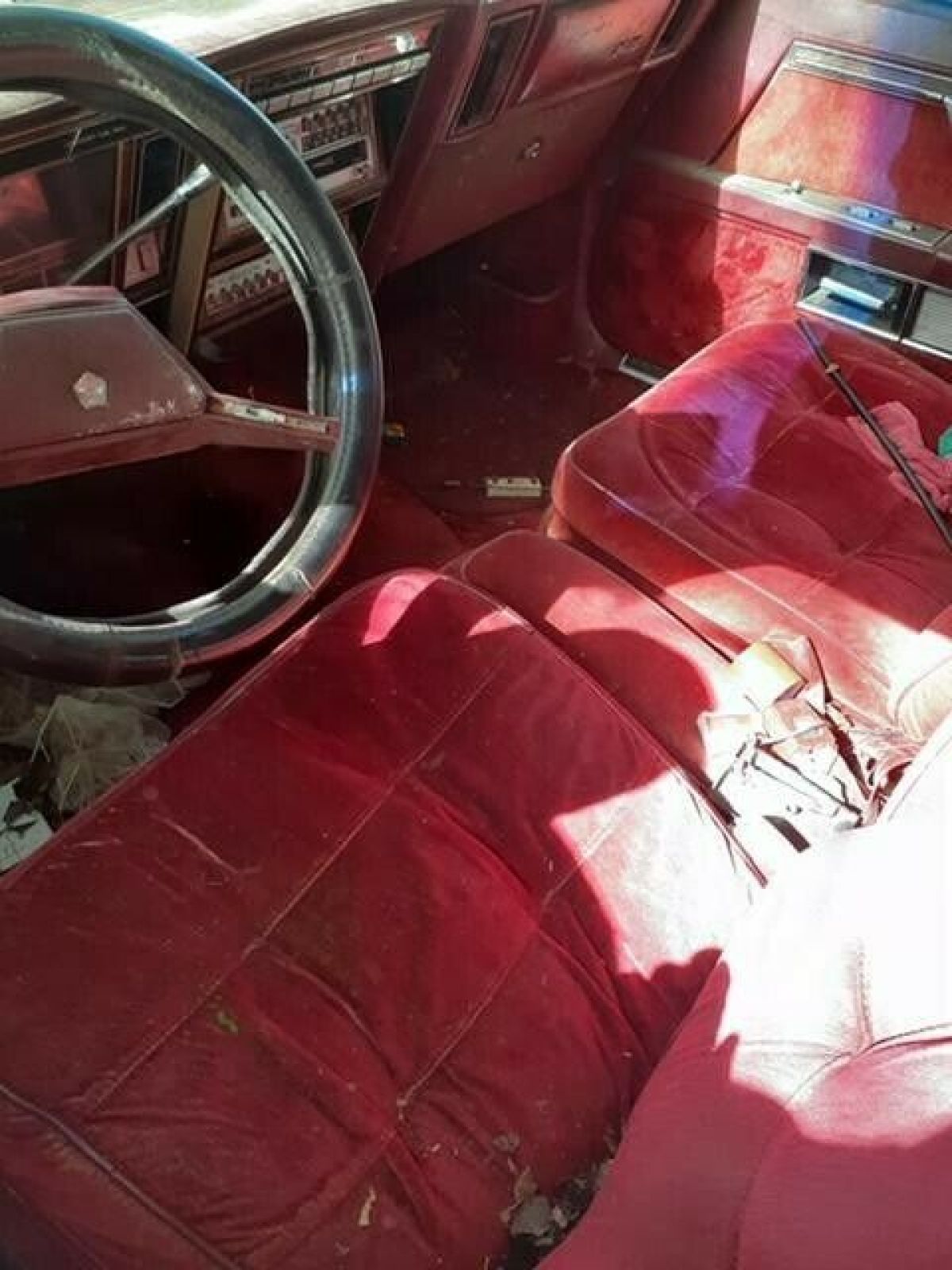 1981 Chrysler Imperial - photo 8