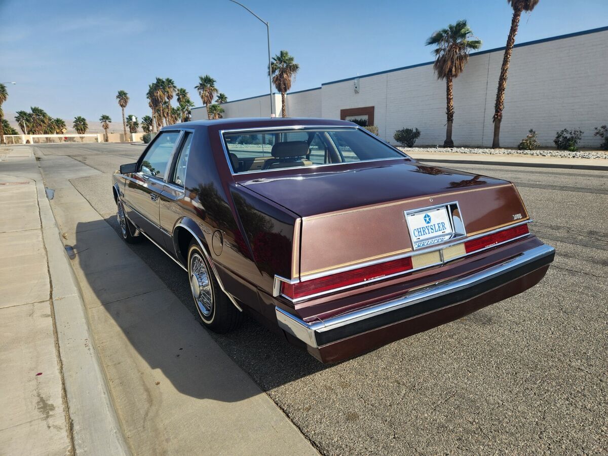 1981 Chrysler Imperial - photo 3