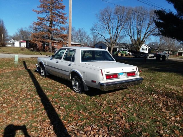 1981 Chrysler LeBaron salon - photo 3