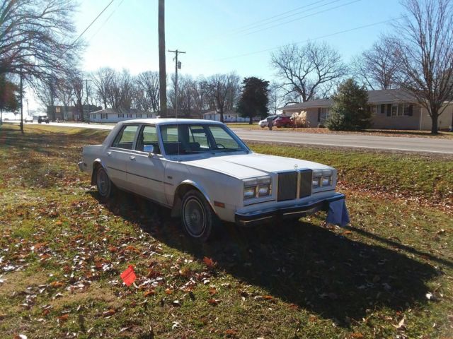 1981 Chrysler LeBaron salon - photo 7
