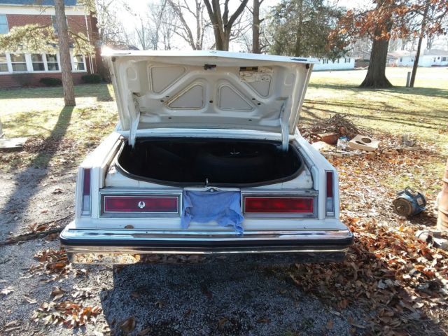 1981 Chrysler LeBaron salon - photo 9
