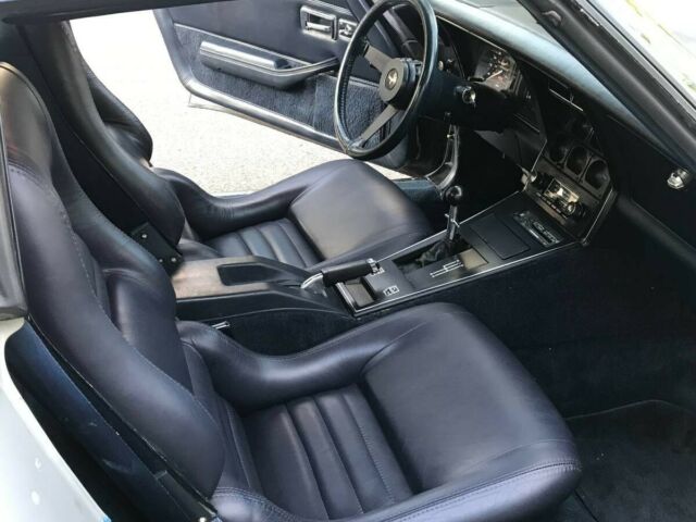 1981 Chevrolet Corvette - photo 13